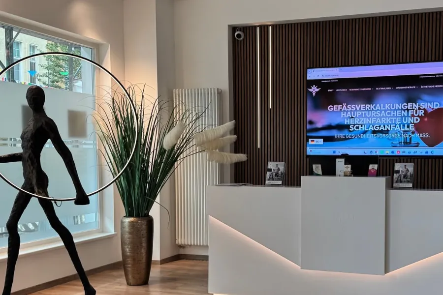 Empfangsbereich der MedVital Lounge in Berlin-Charlottenburg
